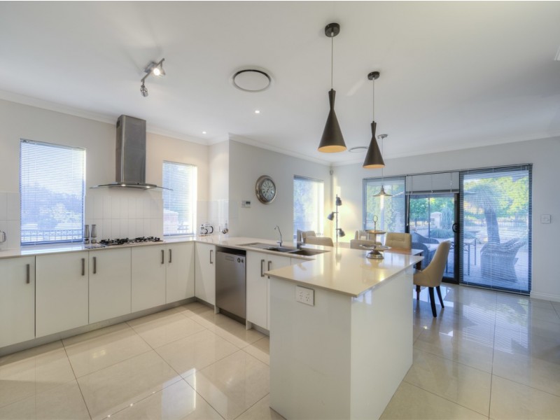 32 Laverstock Street, South Guildford WA 6055