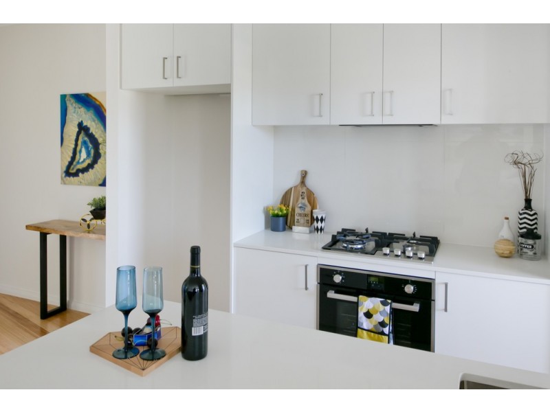 1/32 Pollard Street, Glendalough WA 6016