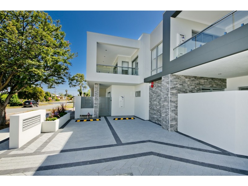 1/32 Pollard Street, Glendalough WA 6016