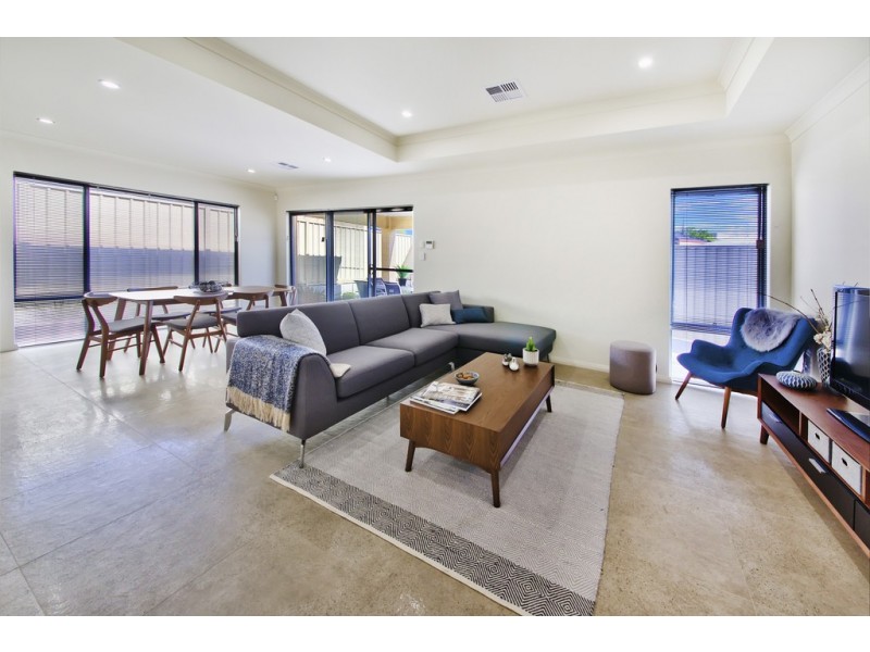 8c Hudson Street, Bayswater WA 6053