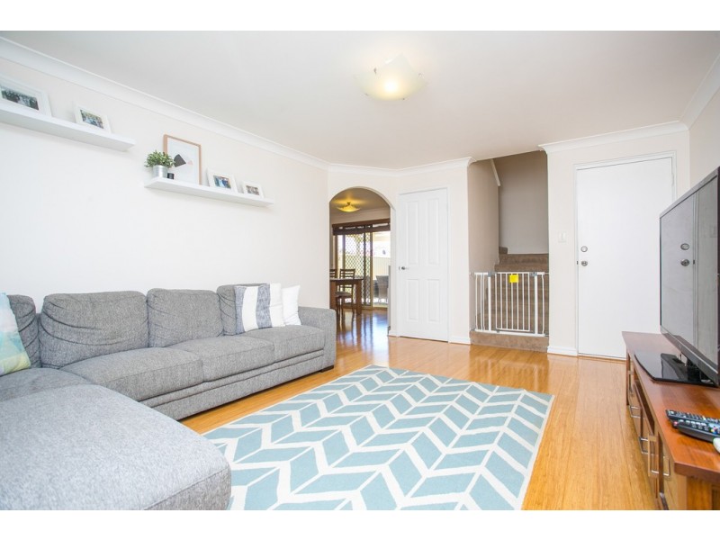 2/5 Camden Street, Dianella WA 6059