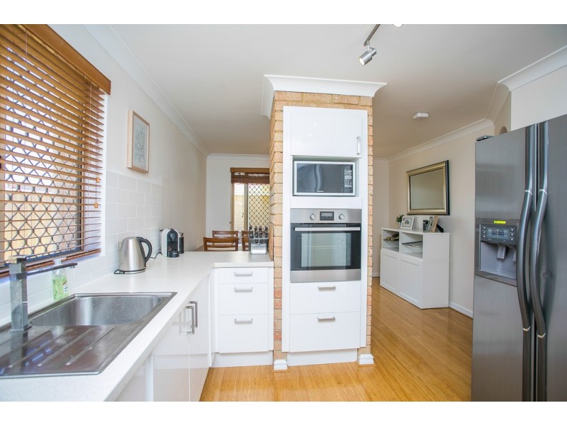 2/5 Camden Street, Dianella WA 6059