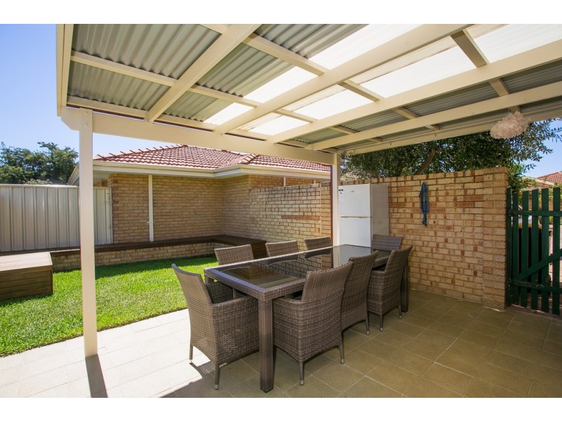 2/5 Camden Street, Dianella WA 6059