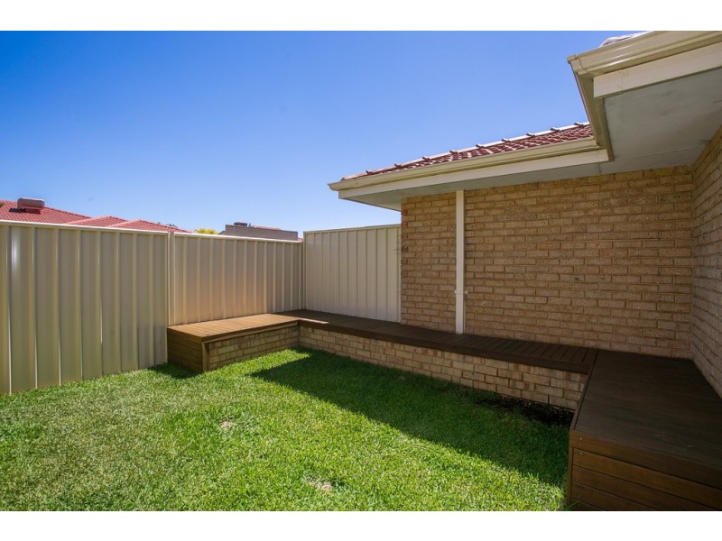 2/5 Camden Street, Dianella WA 6059