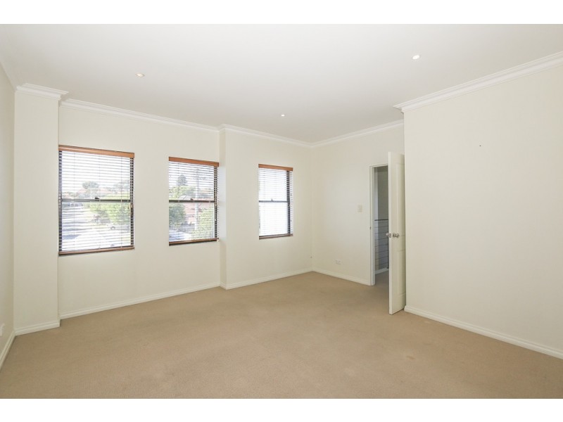 51 Tennyson Street, Leederville WA 6007