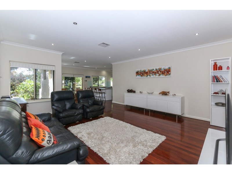 26 Laverstock Street, South Guildford WA 6055