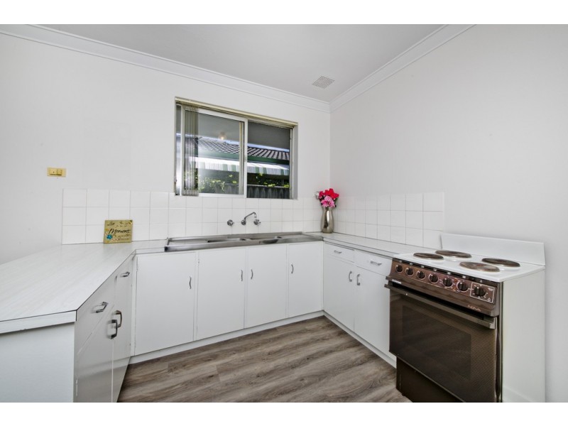 1/317 The Strand, Dianella WA 6059