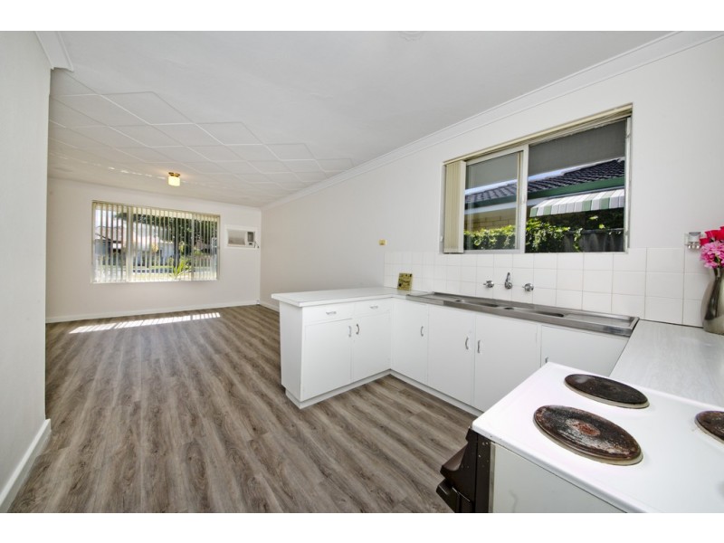 1/317 The Strand, Dianella WA 6059