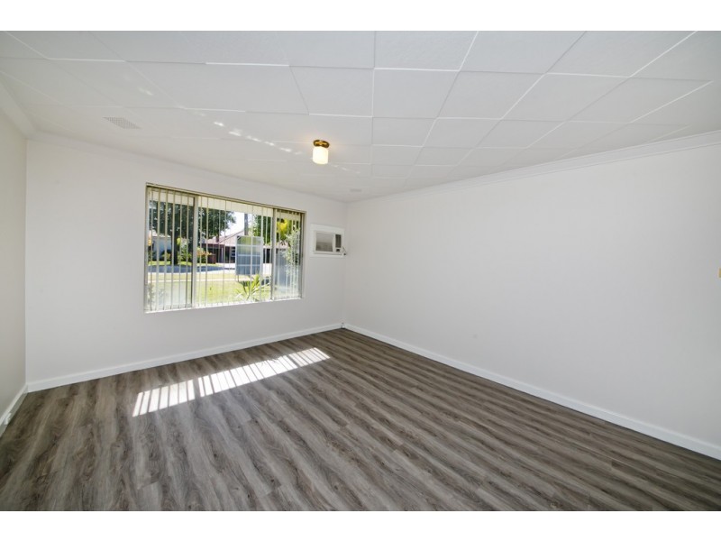 1/317 The Strand, Dianella WA 6059