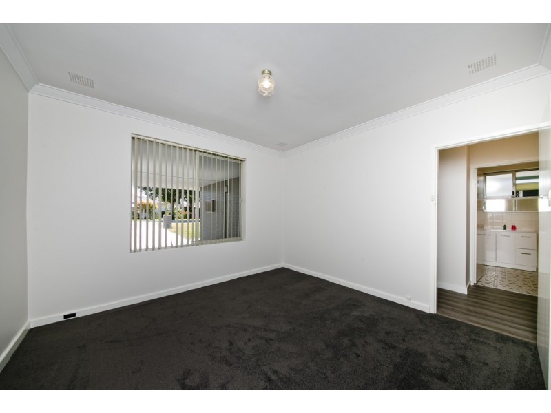 1/317 The Strand, Dianella WA 6059