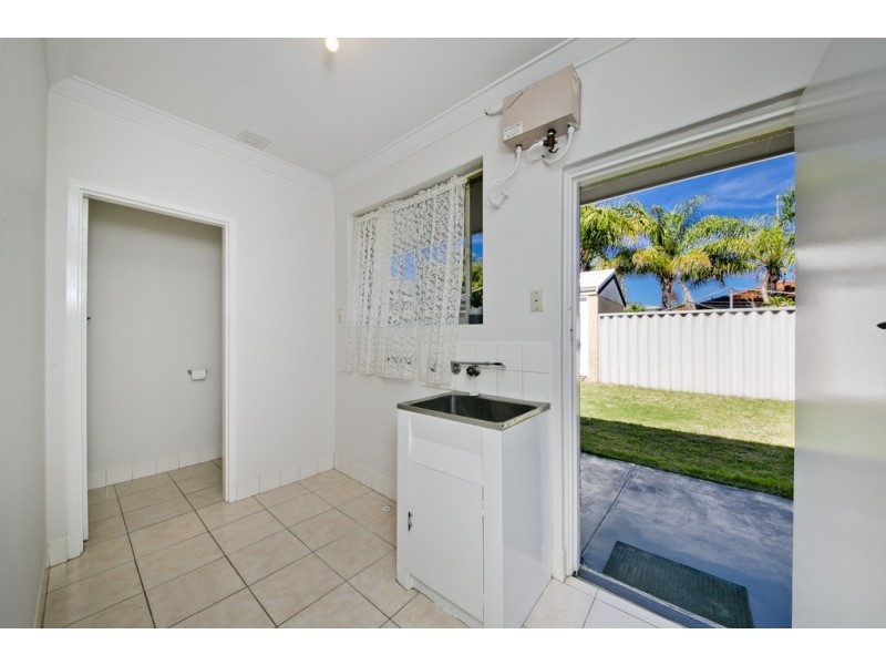 1/317 The Strand, Dianella WA 6059