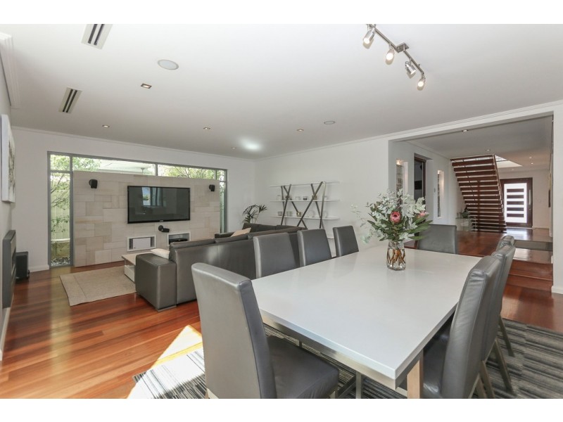 21 Kianga Crescent, Burns Beach WA 6028