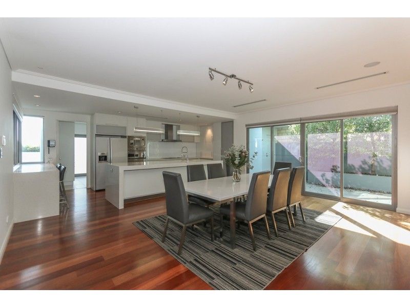 21 Kianga Crescent, Burns Beach WA 6028