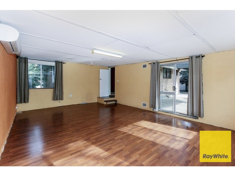 33 Weddall Road, Lockridge WA 6054