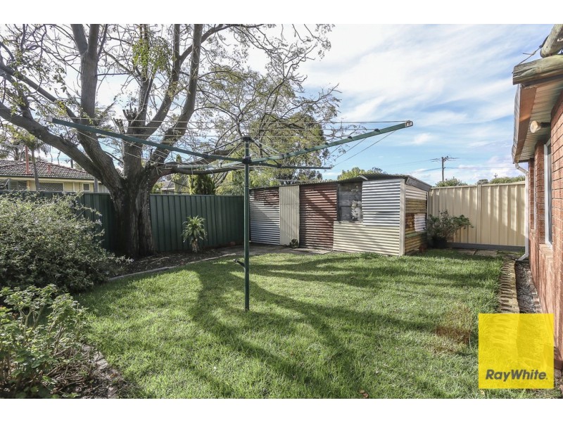 33 Weddall Road, Lockridge WA 6054