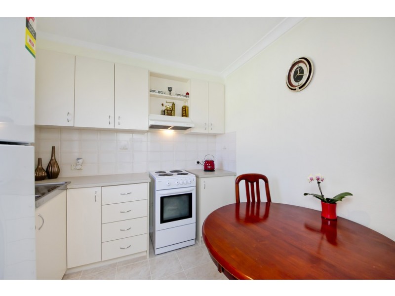 8/90 Wanneroo Road, Yokine WA 6060