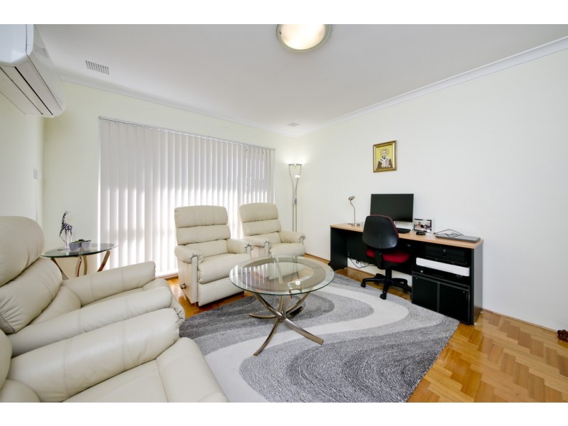 8/90 Wanneroo Road, Yokine WA 6060