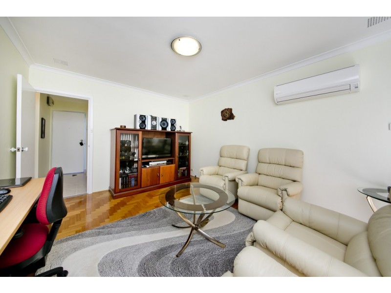8/90 Wanneroo Road, Yokine WA 6060