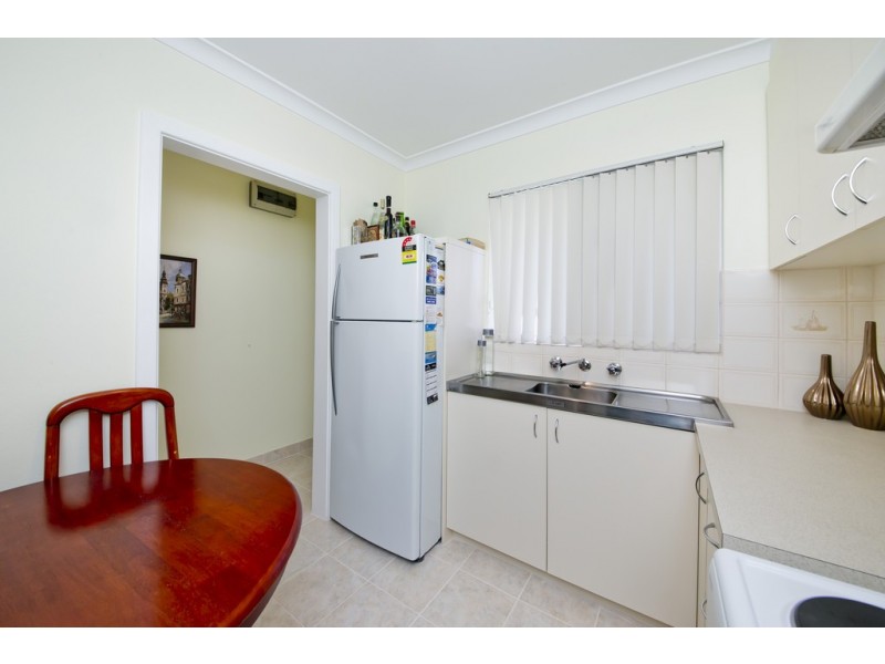 8/90 Wanneroo Road, Yokine WA 6060