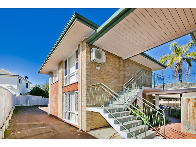 8/90 Wanneroo Road, Yokine WA 6060