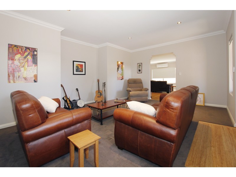 55A Fourth Avenue, Bassendean WA 6054