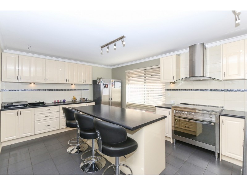 40 Penzance Street, Bassendean WA 6054