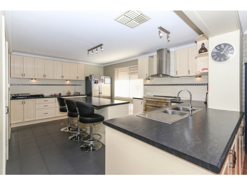 40 Penzance Street, Bassendean WA 6054