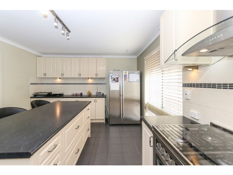 40 Penzance Street, Bassendean WA 6054