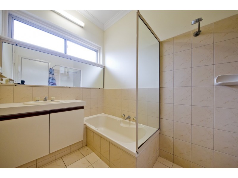 1/13 Avery Avenue, Dianella WA 6059