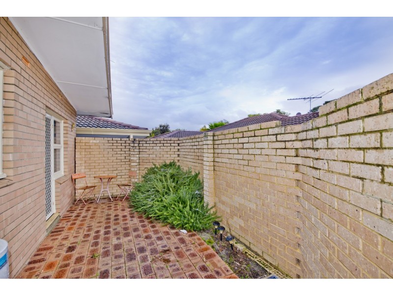 1/13 Avery Avenue, Dianella WA 6059