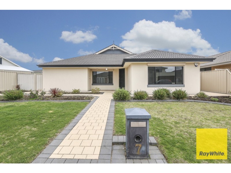 7 Bonarda Way, Caversham WA 6055