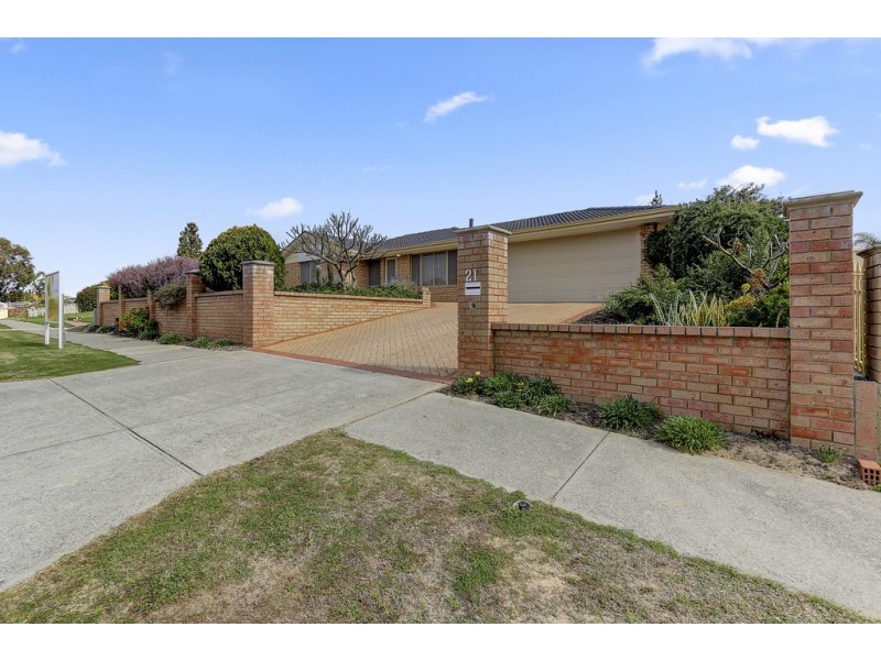 21 St Lawrence Drive, Beechboro WA 6063