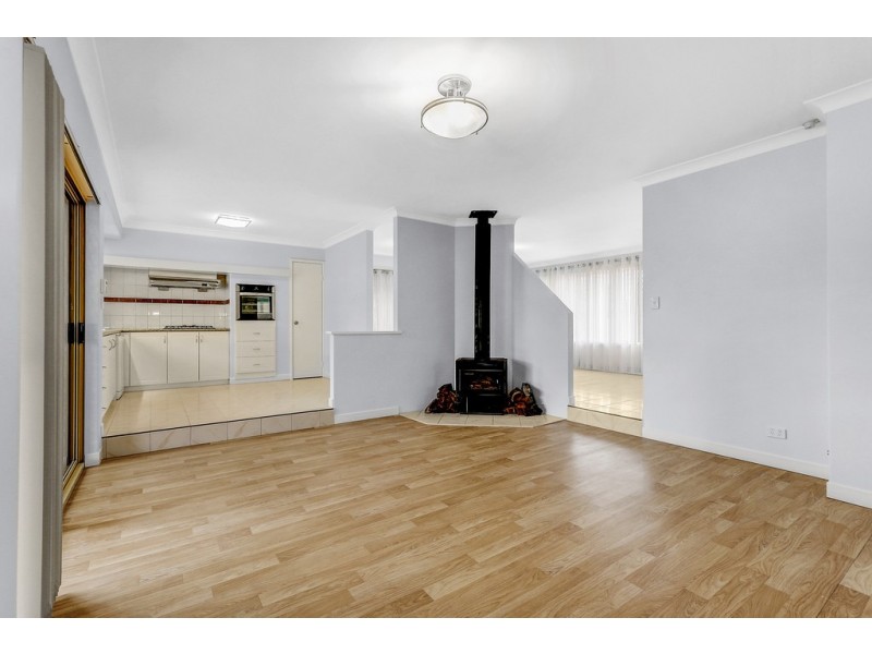 21 St Lawrence Drive, Beechboro WA 6063