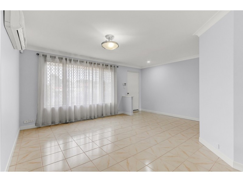 21 St Lawrence Drive, Beechboro WA 6063