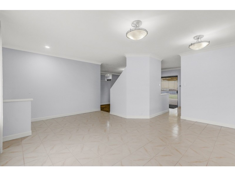 21 St Lawrence Drive, Beechboro WA 6063