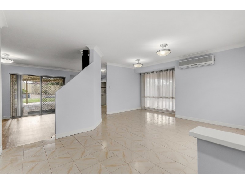 21 St Lawrence Drive, Beechboro WA 6063