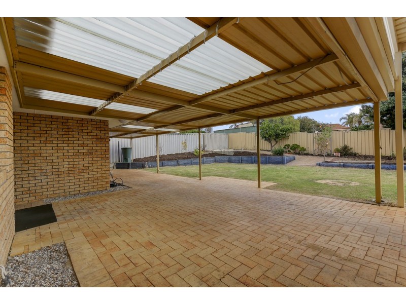 21 St Lawrence Drive, Beechboro WA 6063