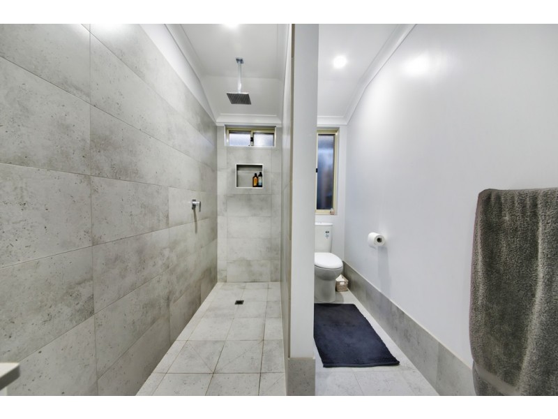 29 Englefield Retreat, Landsdale WA 6065