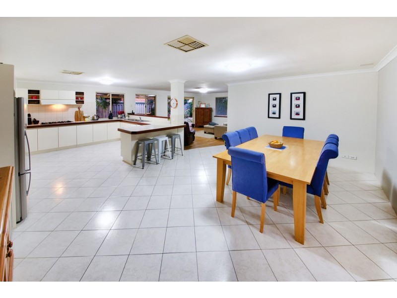 29 Englefield Retreat, Landsdale WA 6065