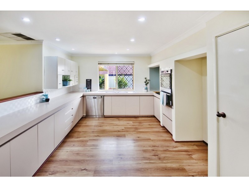 14 Rosewood Crescent, Dianella WA 6059