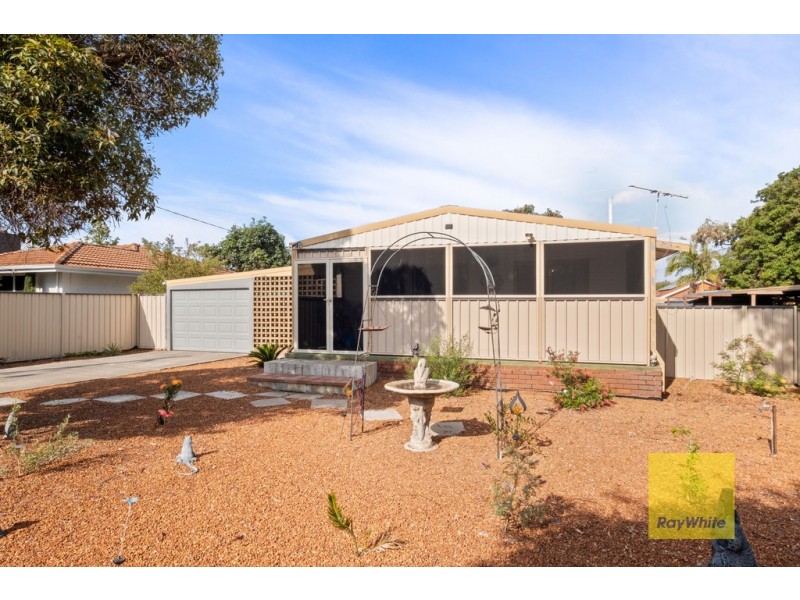 19 Altone Road, Lockridge WA 6054