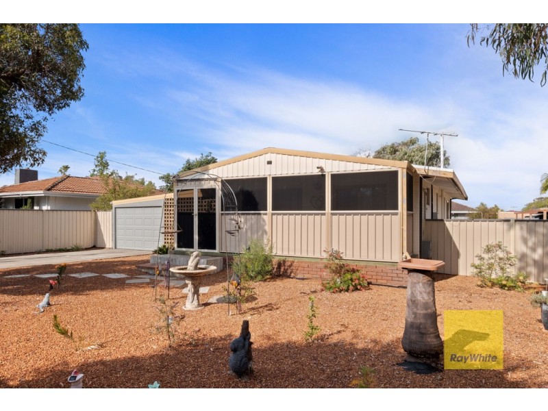 19 Altone Road, Lockridge WA 6054