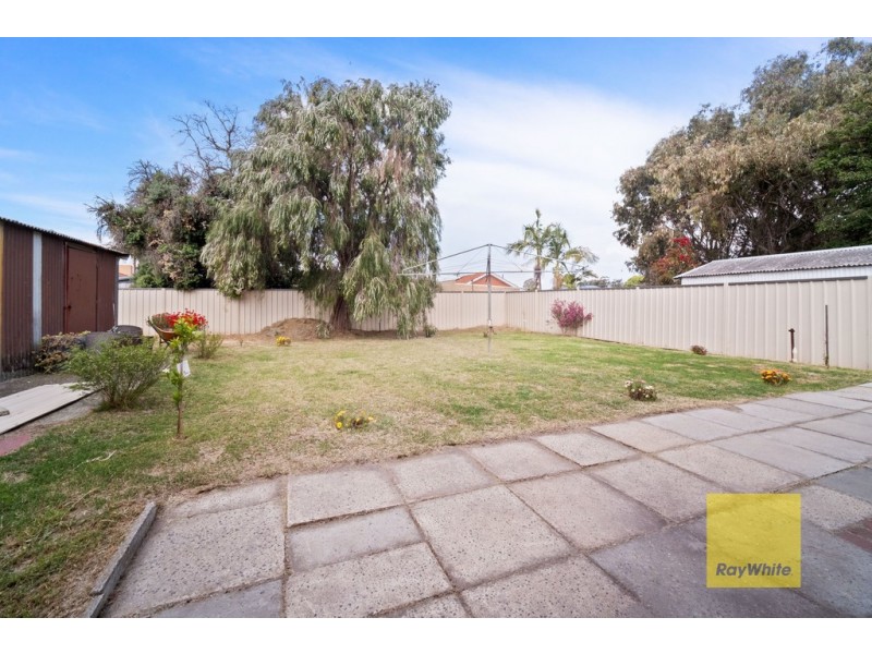 19 Altone Road, Lockridge WA 6054