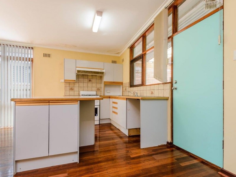 12 Jervois St, Dianella WA 6059