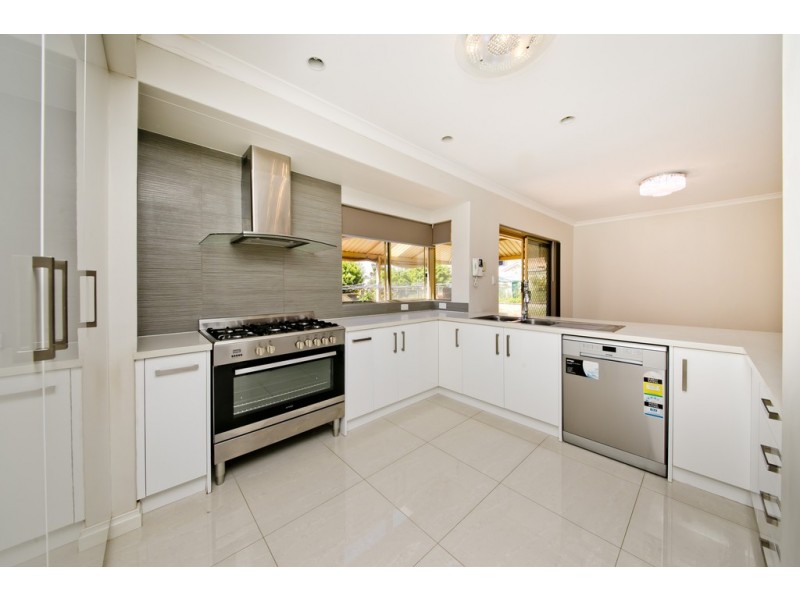 7 Rome Court, Dianella WA 6059