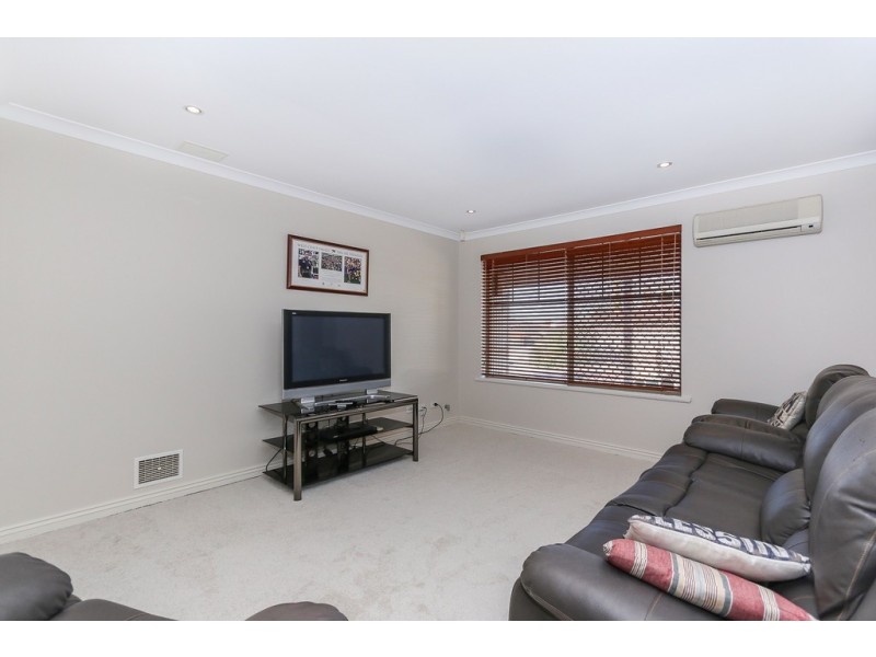 21 Penlea Glade, Kiara WA 6054