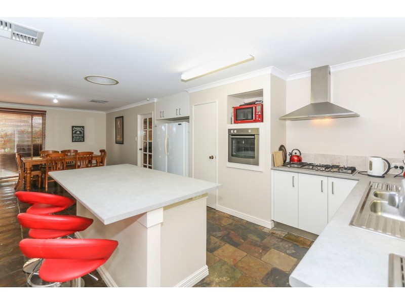 21 Penlea Glade, Kiara WA 6054