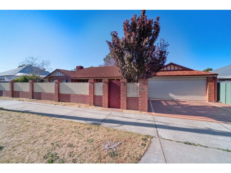 8 Success Road, Bassendean WA 6054