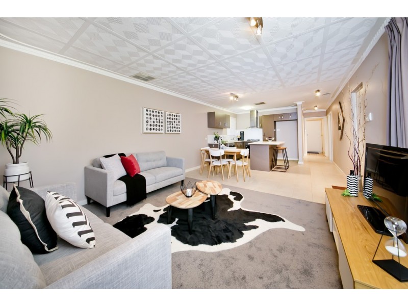 17 Glover Street, Dianella WA 6059