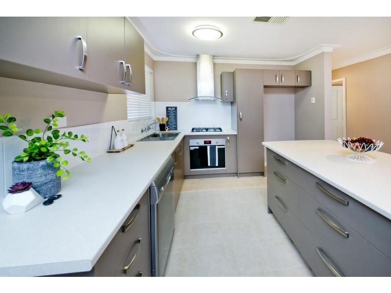 17 Glover Street, Dianella WA 6059